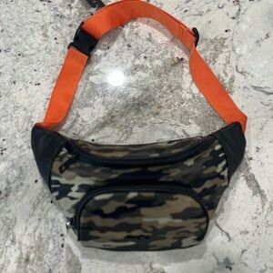 BRAND NEW Like Dreams Camo Visions Fanny Pack Waist Bag